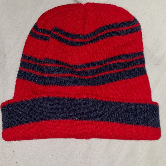 Winter hat - Picture 1 of 2